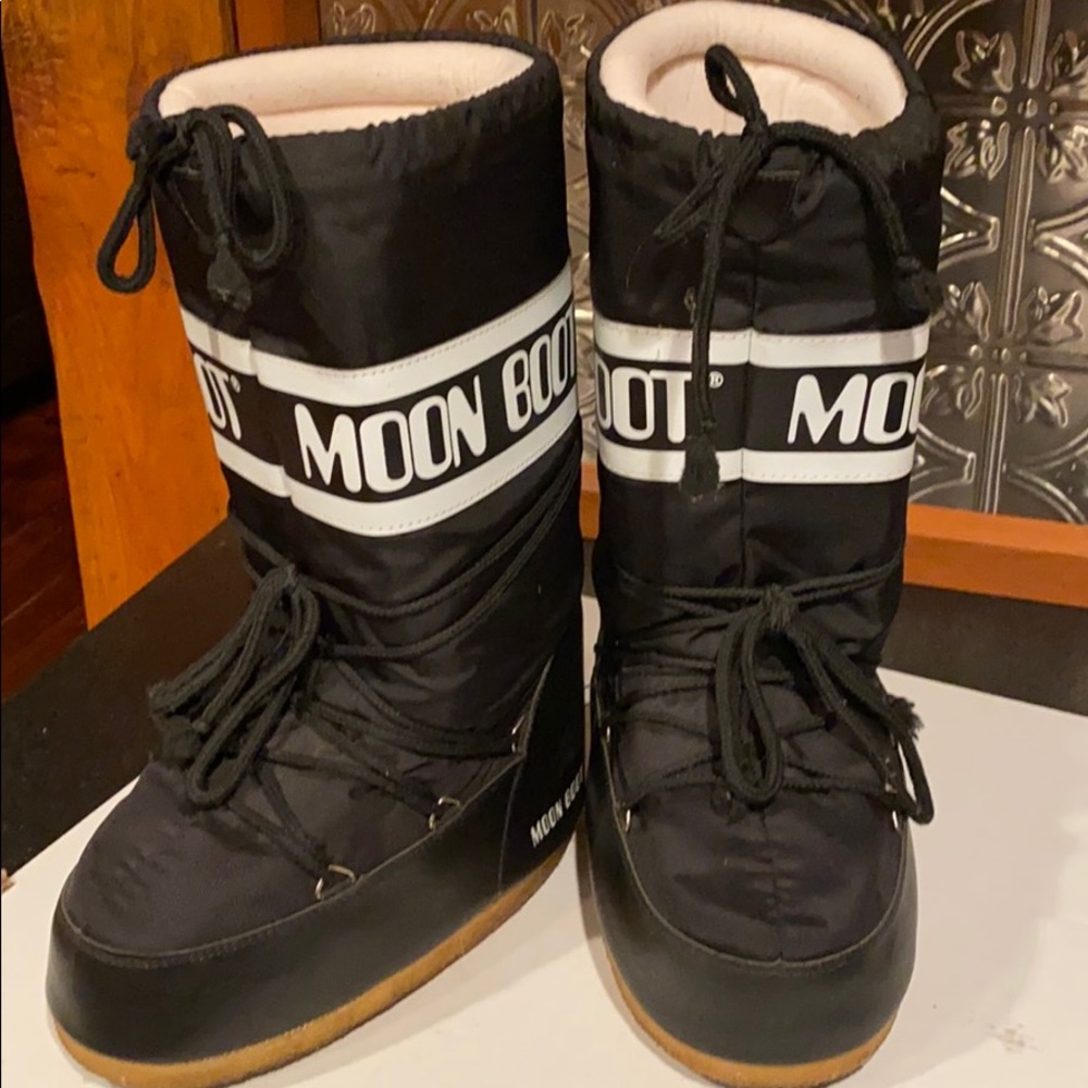 The one, the only, the original Moon Boot.